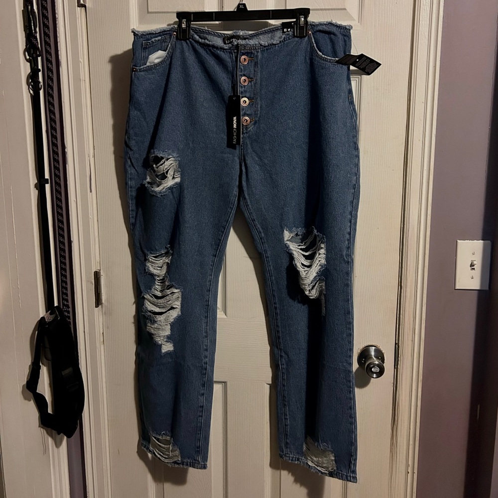 Fashion Nova Cut off waistband straight leg jeans